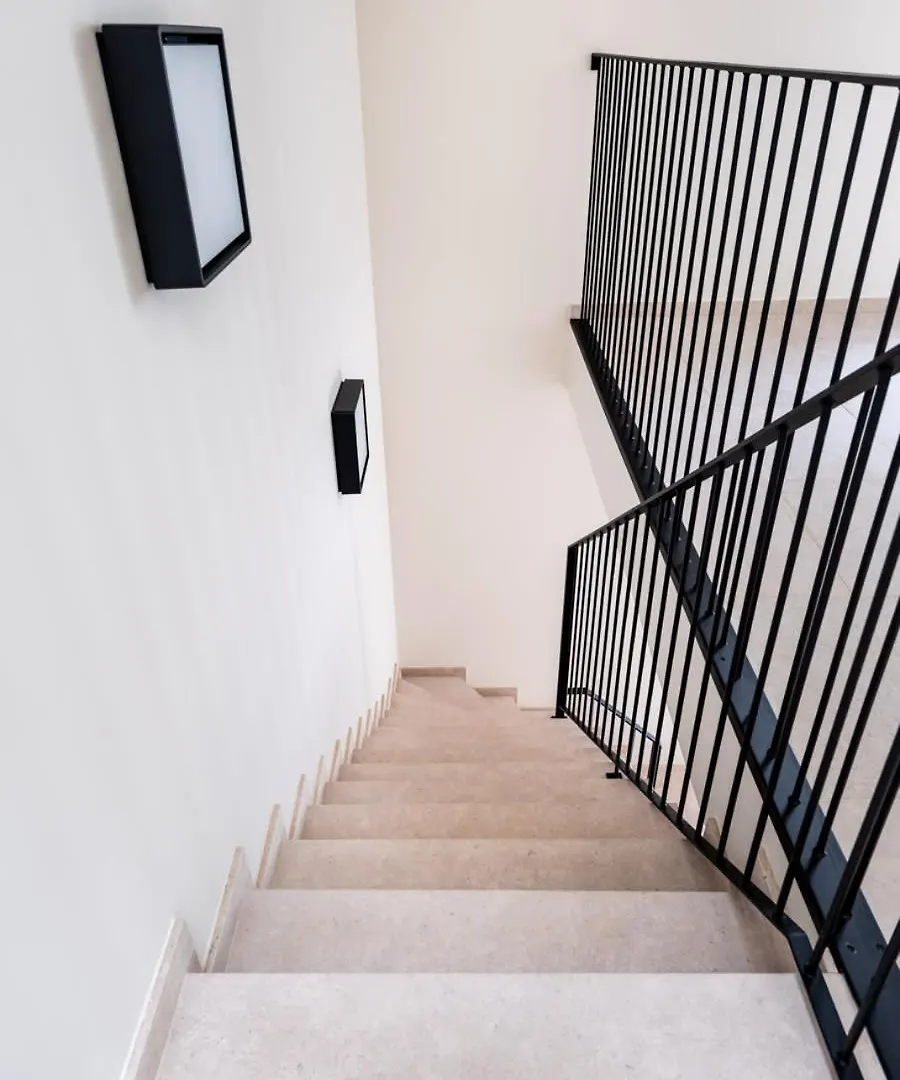 Huswell - Stylish Studio In The Vibrant Heart Of Γάνδη